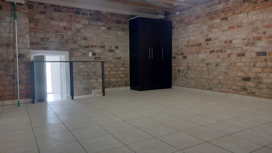 3 Bedroom Property for Sale in Fraaiuitsig Western Cape